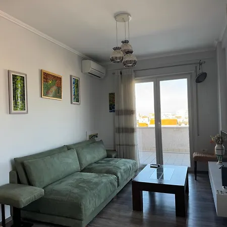 Apartment Corner Terrace *