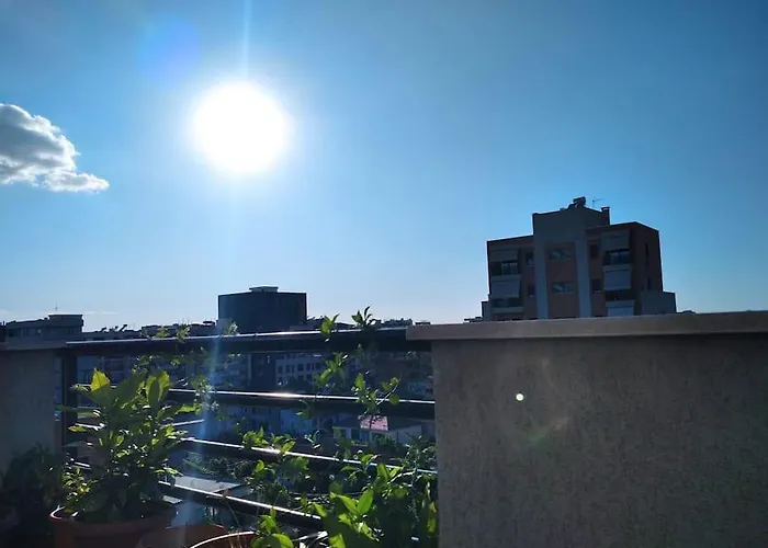 Corner Terrace Daire